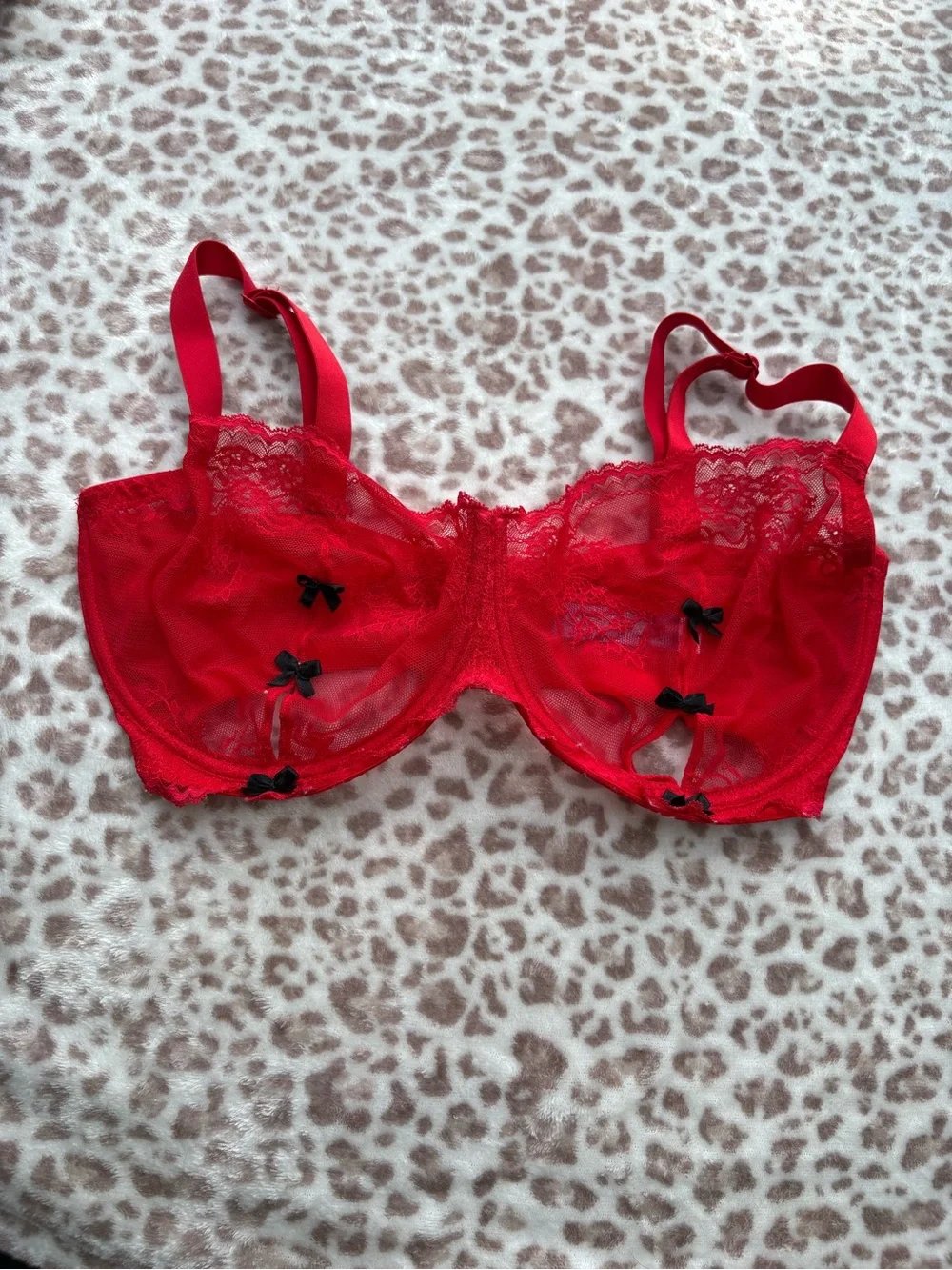 Adore Me Size 36H Red Lace Unlined Peekaboo Underwire Bra with Black Bows